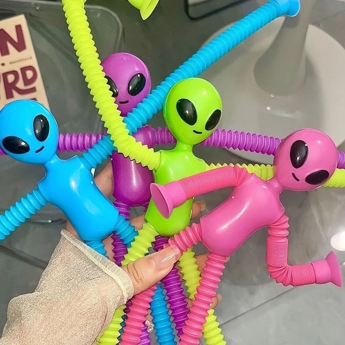 Suction Cup Alien Transforming Telescopic Tube Stress Relief Toy