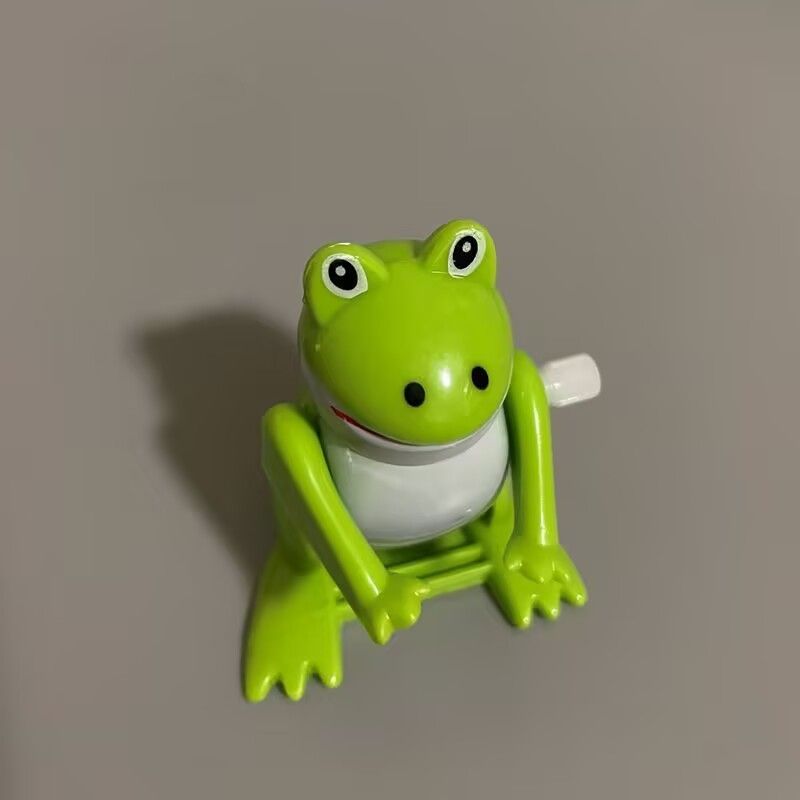 Wind-up frog toy that can do backflips for stress-relief