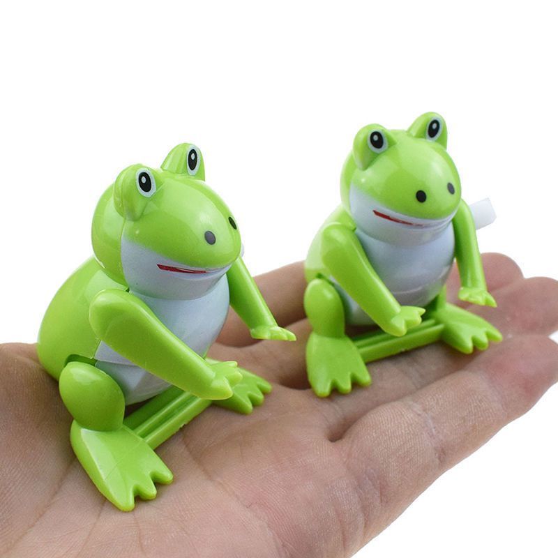 Wind-up frog toy that can do backflips for stress-relief