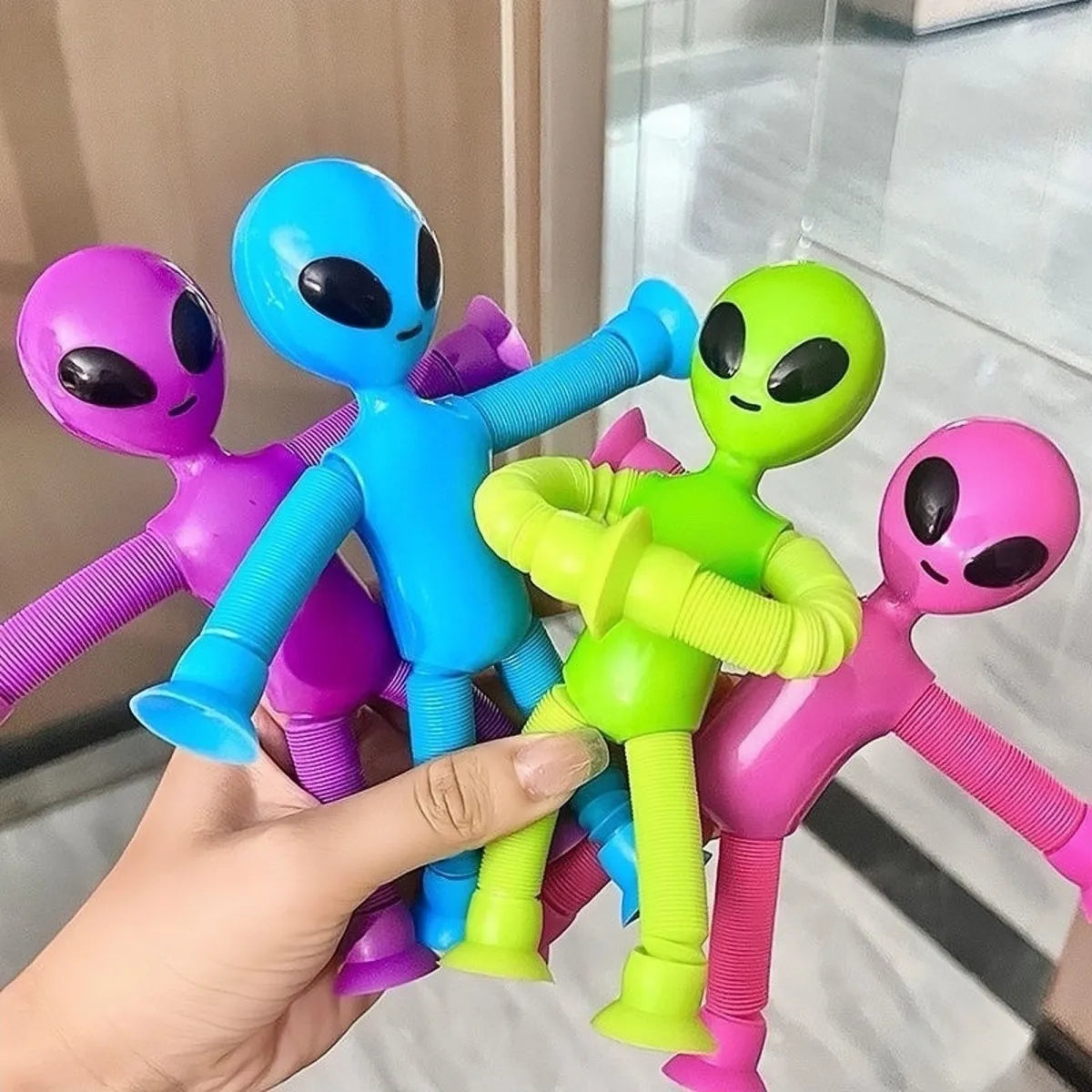 Suction Cup Alien Transforming Telescopic Tube Stress Relief Toy